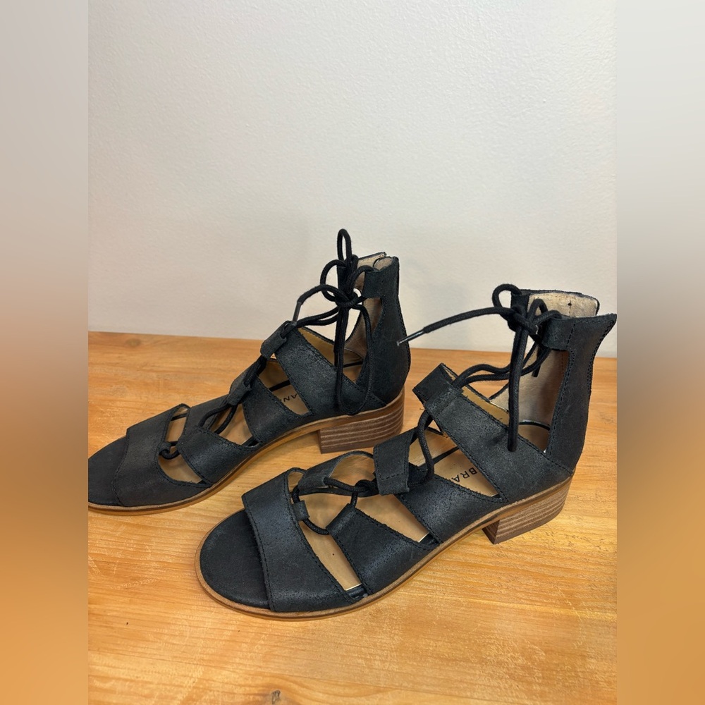 Lucky Brand Tazu Women’s Black Leather Sandals Sz 7